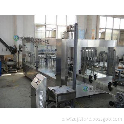 4 in 1 Full Automatic Bottle Filling Machine 4000BPH For PE